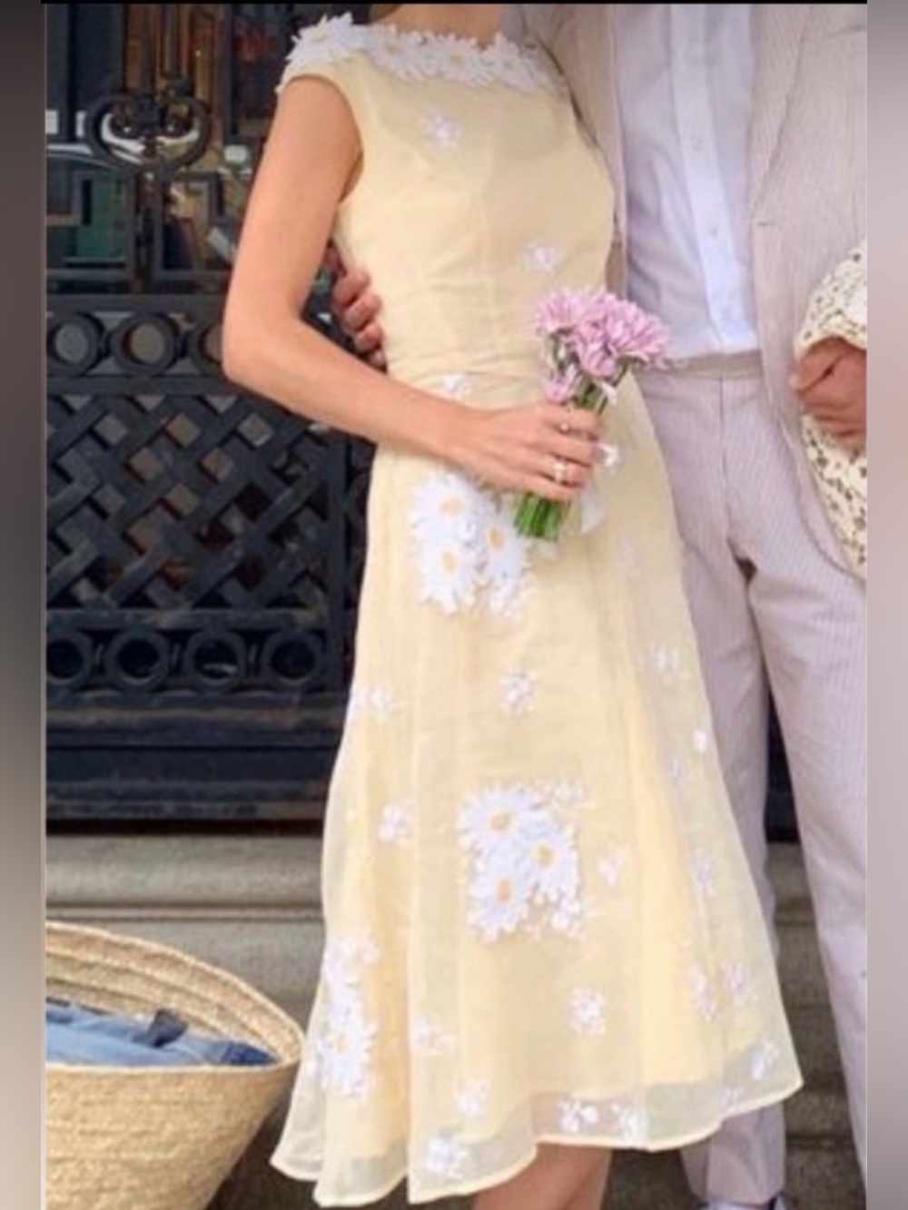 Odille Anthropologie Yellow Floral Daisy Embroidered Midi Dress Size 12